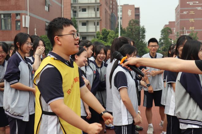 包含南京快马上演绝杀，再次扬眉的词条