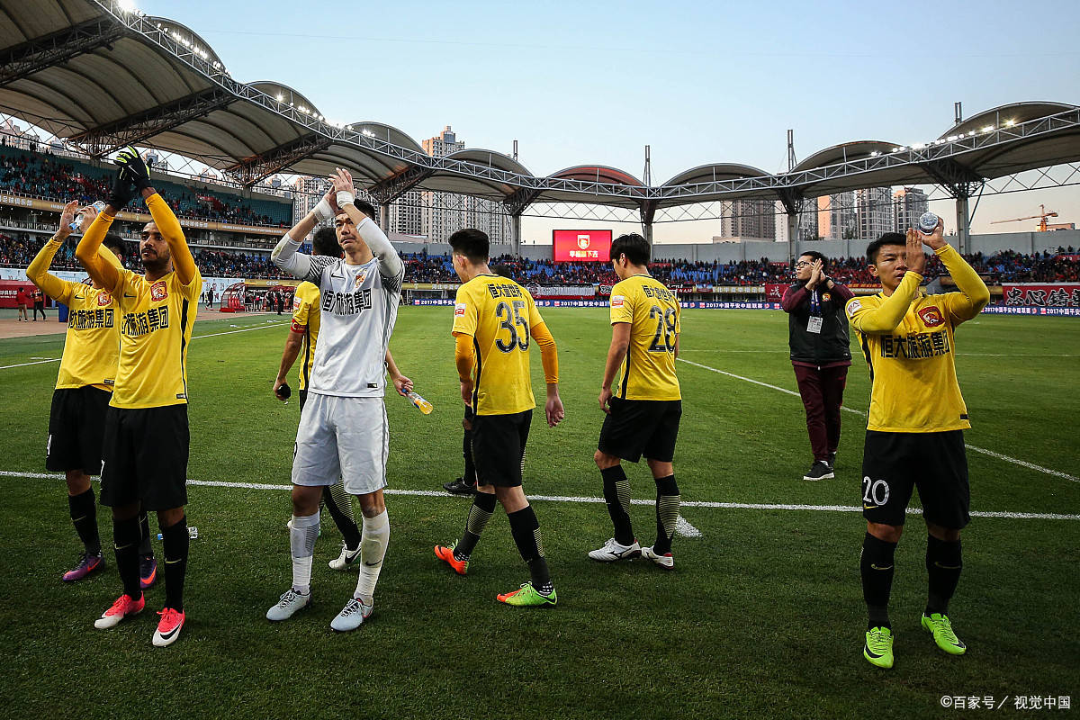 包含客场作战获得胜利，球队时隔多日再尝胜利的词条