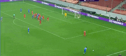 巴勒莫城市德比再现激烈对抗