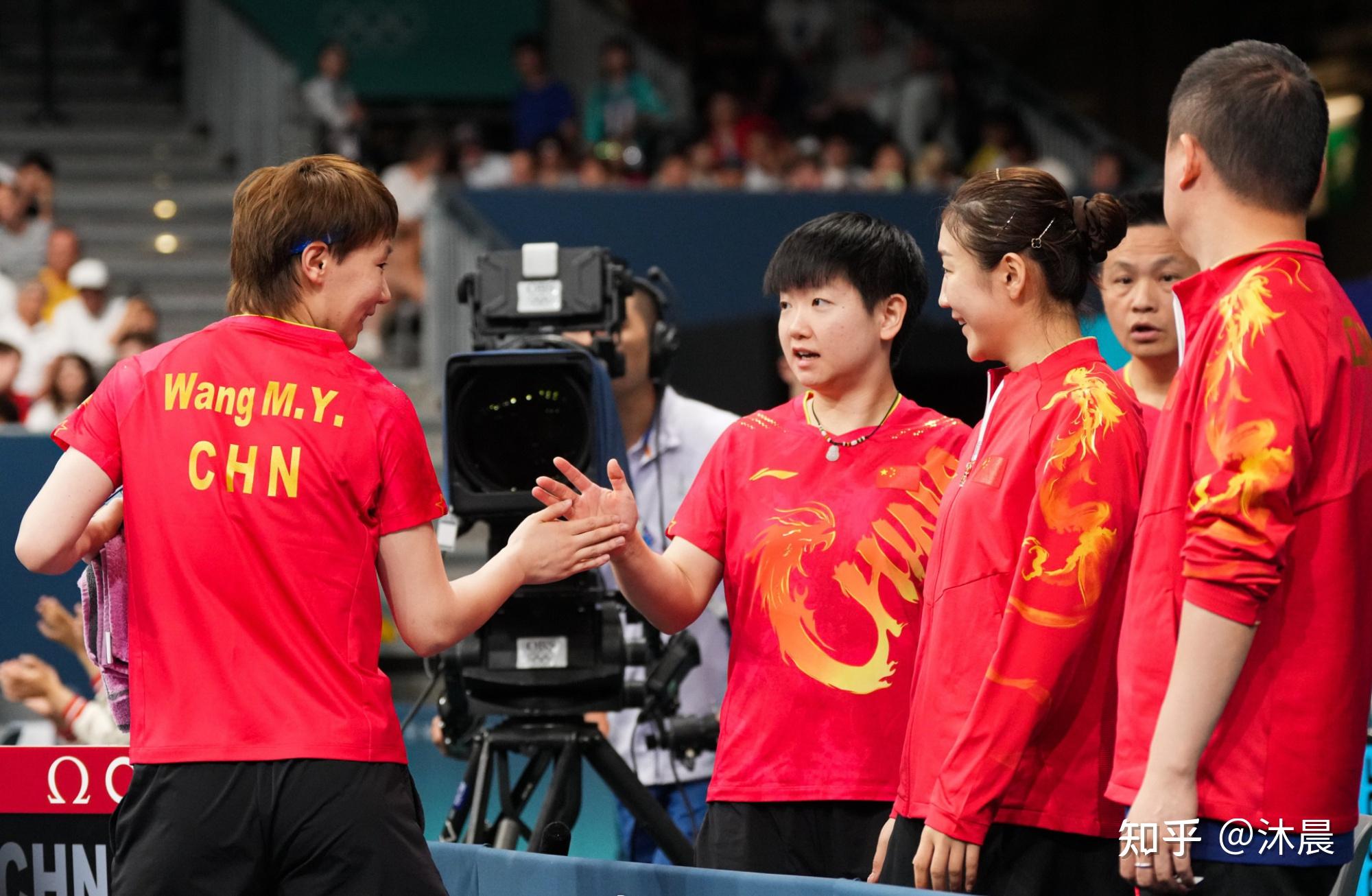 南美自由杯半决赛场上的团队作战