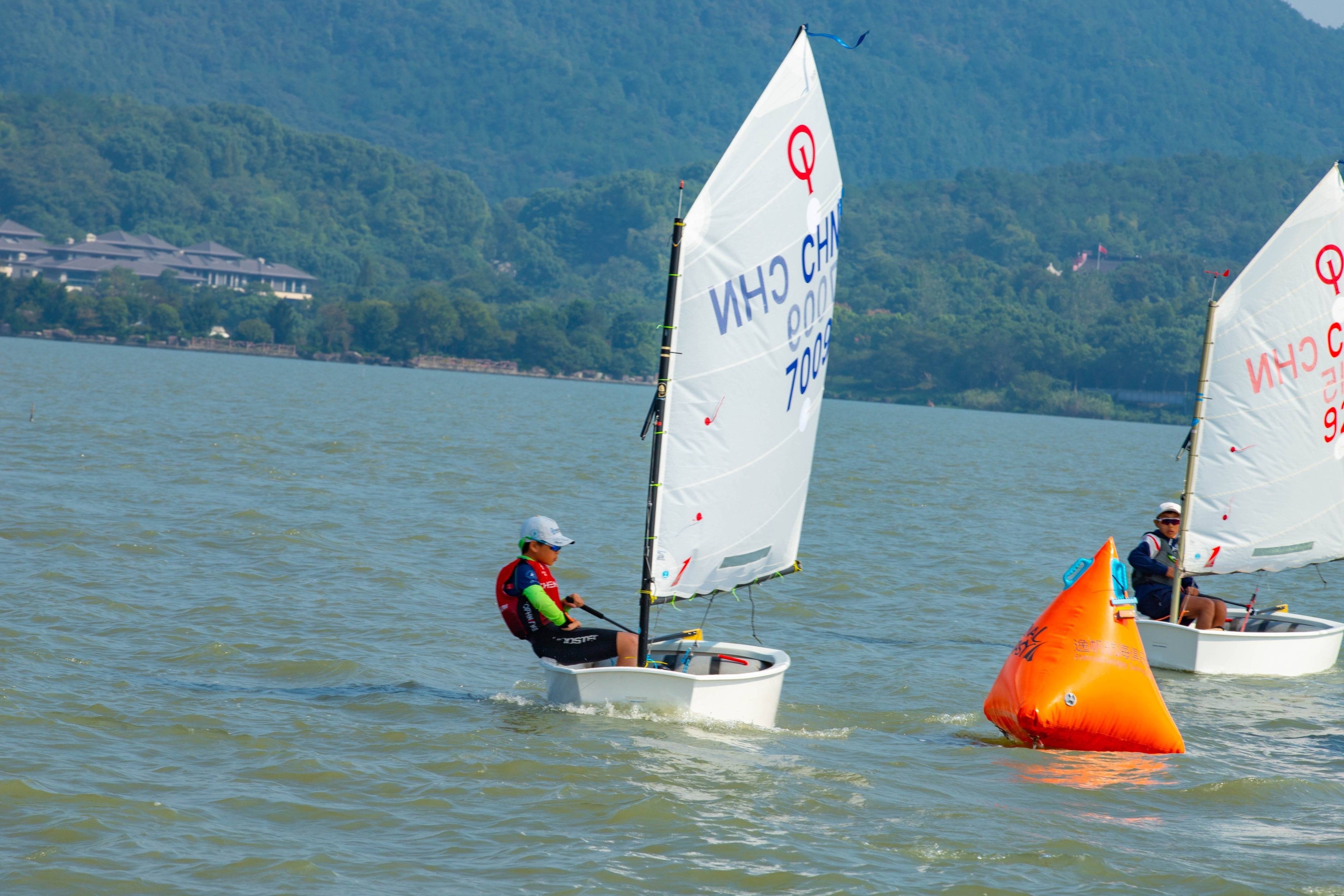 关于葡萄牙选手在雪车比赛中勇夺铜牌的信息