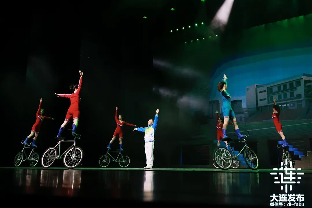 关于精品比赛上演,选手精湛技艺震撼观众的信息 关于精品比赛上演,选手精湛技艺震撼观众的信息