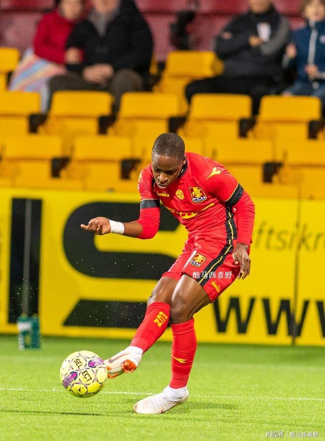 包含巴斯蒂亚场上青训球员表现出色,逐渐得到机会的词条 包含巴斯蒂亚场上青训球员表现出色,逐渐得到机会的词条