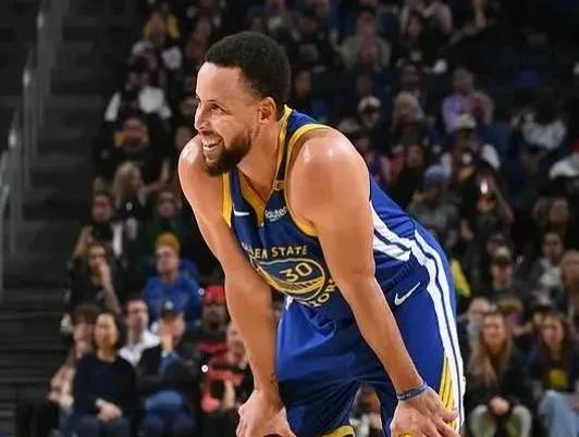 包含勇士逆转太阳,库里砍下40+大号的词条 包含勇士逆转太阳,库里砍下40+大号的词条