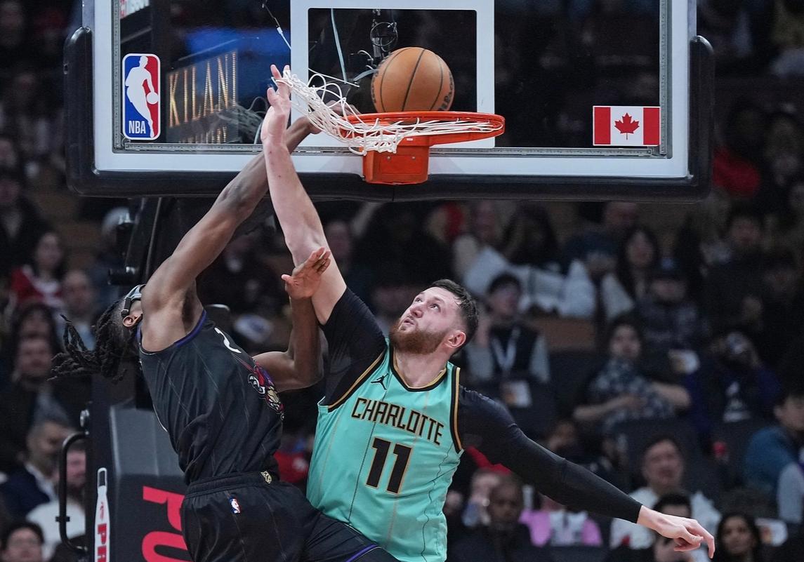 包含活塞惨败猛龙，球队失误频频引发困扰的词条