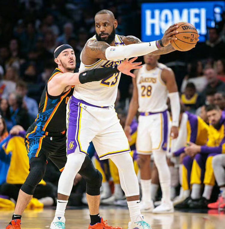 开拓者客场击败湖人迎两连胜