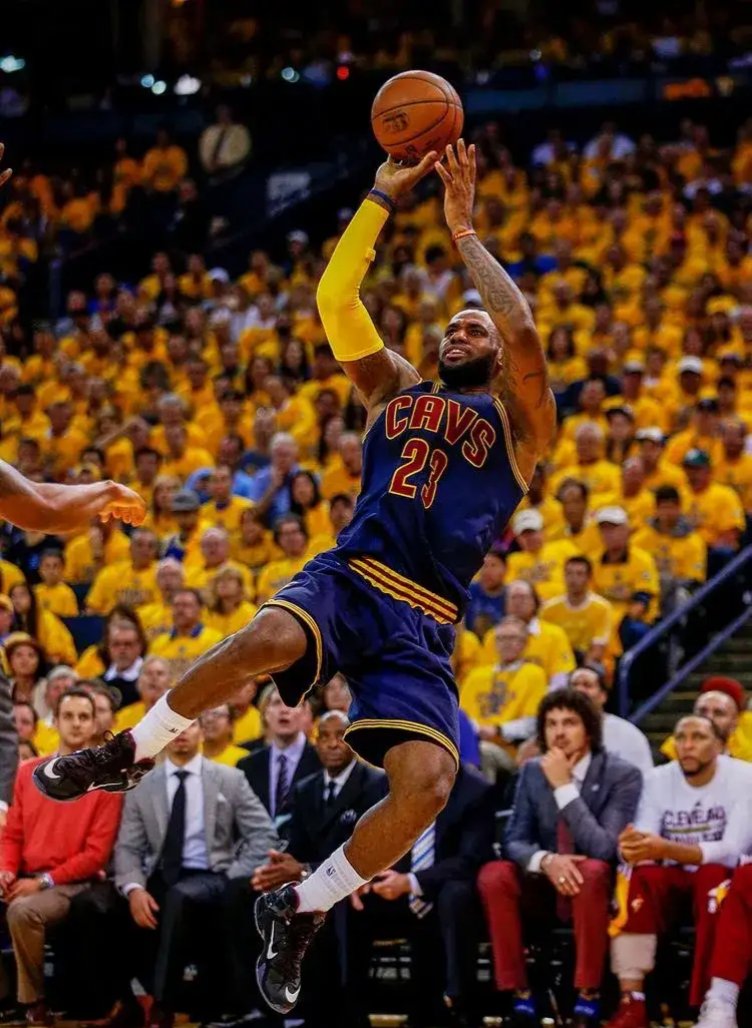 詹姆斯砍下50分逆转篮网