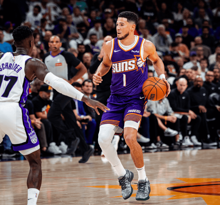 浙江队鏖战快船,布克带队取胜 浙江队鏖战快船,布克带队取胜