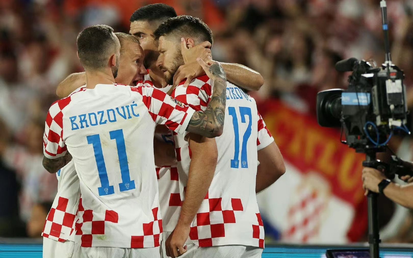 美国碾压荷兰,莫德里奇关键制胜 美国碾压荷兰,莫德里奇关键制胜