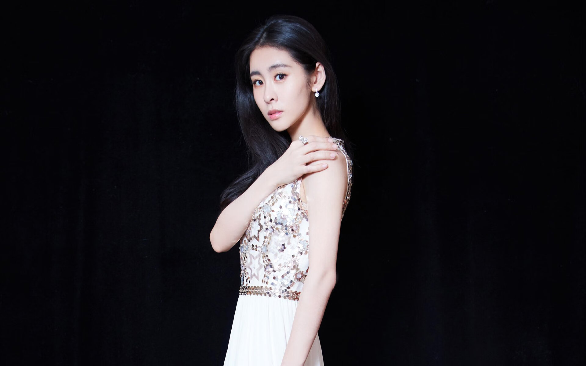 渡江战役!西亚卡姆碾压级风暴,上海滩见证NBA统治力