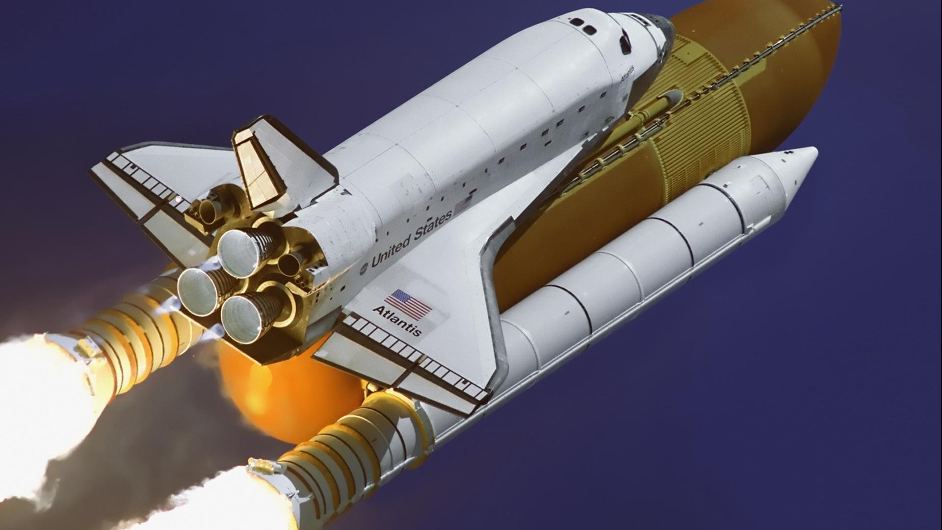 决赛夜杆位出发，迪马利亚在一生一次的跑道上兑现天赋