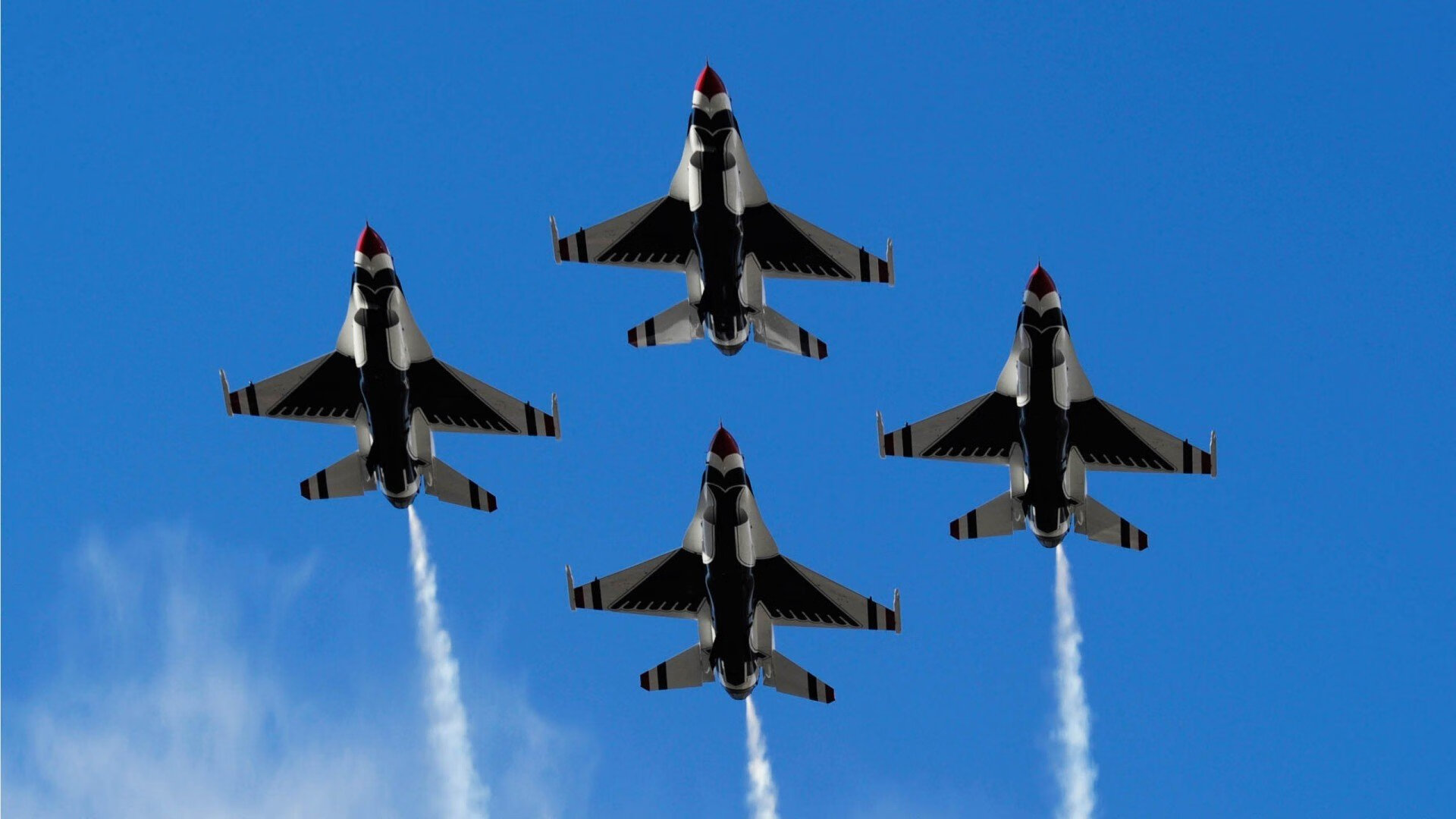 胜利的公式，F1揭幕战启示录，与苏格兰的足球几何学