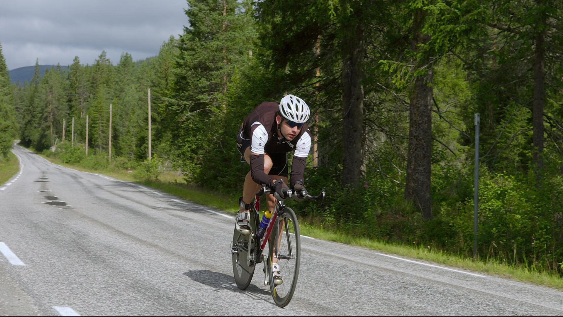 铁血防守与王者接管，体育世界里的胜负哲学