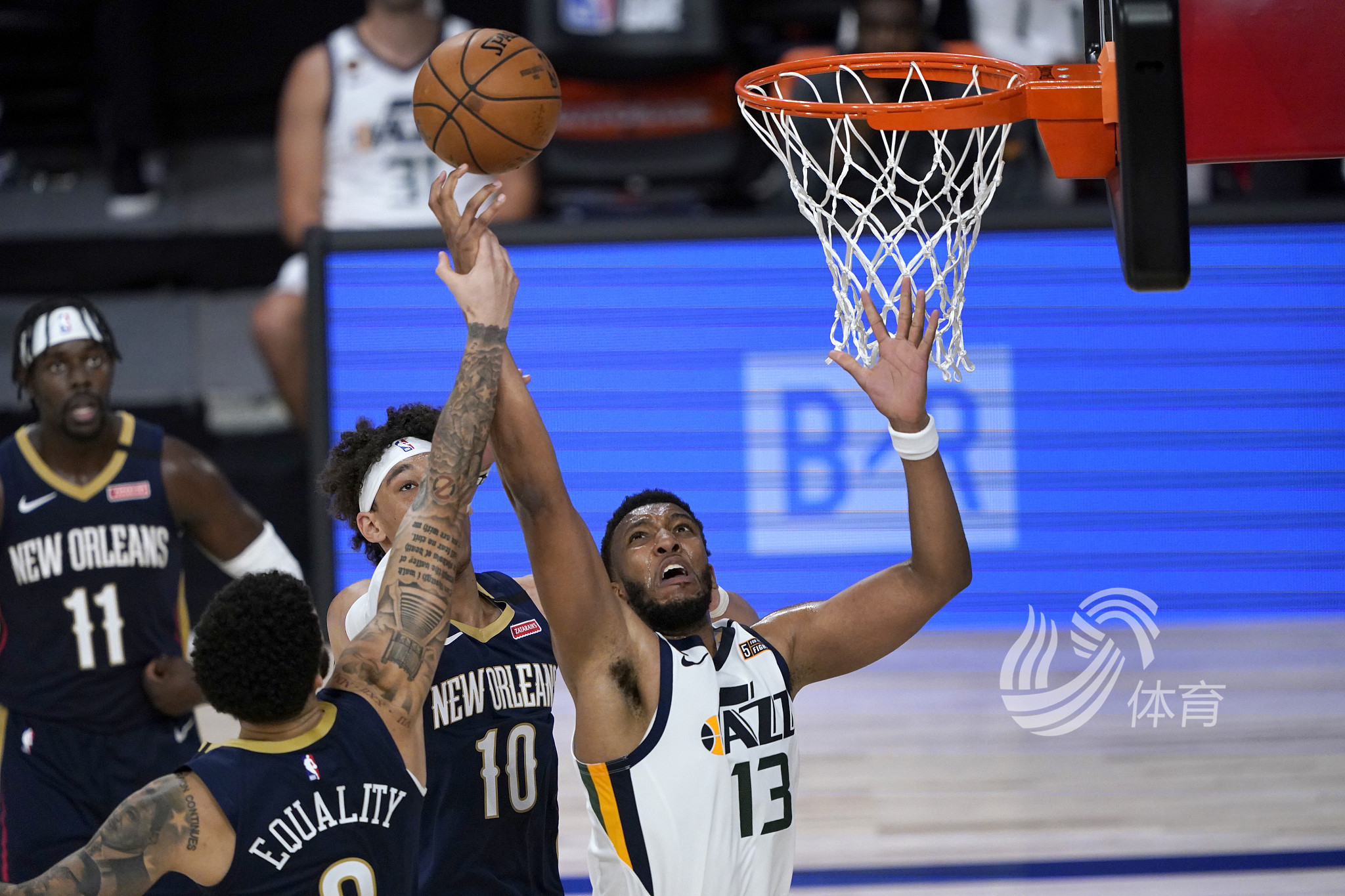 戈贝尔扛起全队,辽宁队生死战取胜鹈鹕 戈贝尔扛起全队,辽宁队生死战取胜鹈鹕