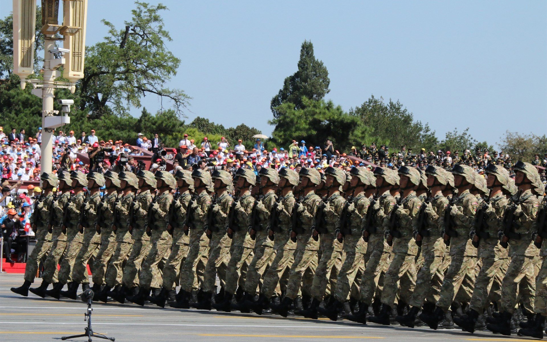 约基奇生死战接管比赛，掘金淘汰独行侠昂首挺进总决赛